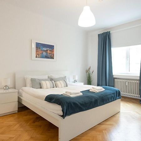City Center Operastreet Apartment "Italy" Виена Екстериор снимка