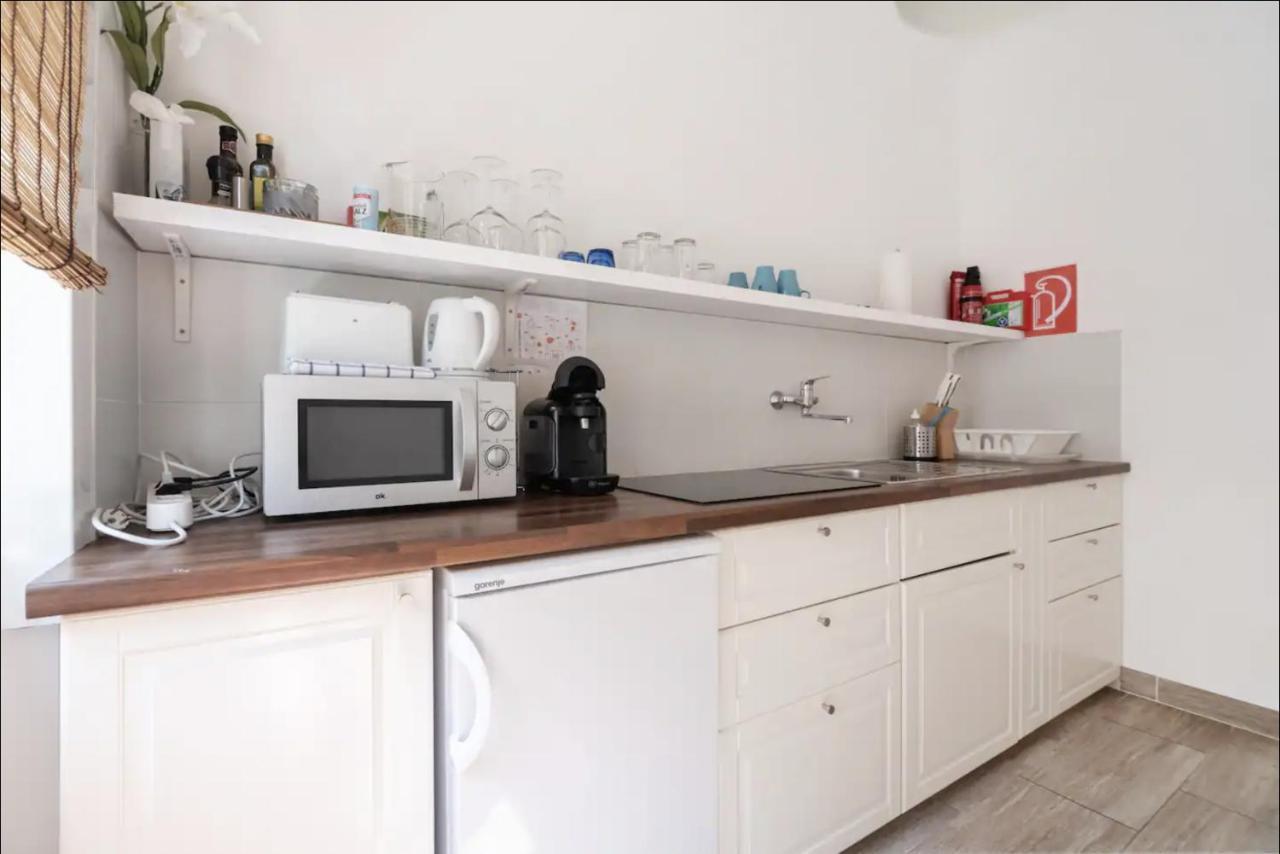 City Center Operastreet Apartment "Italy" Виена Екстериор снимка